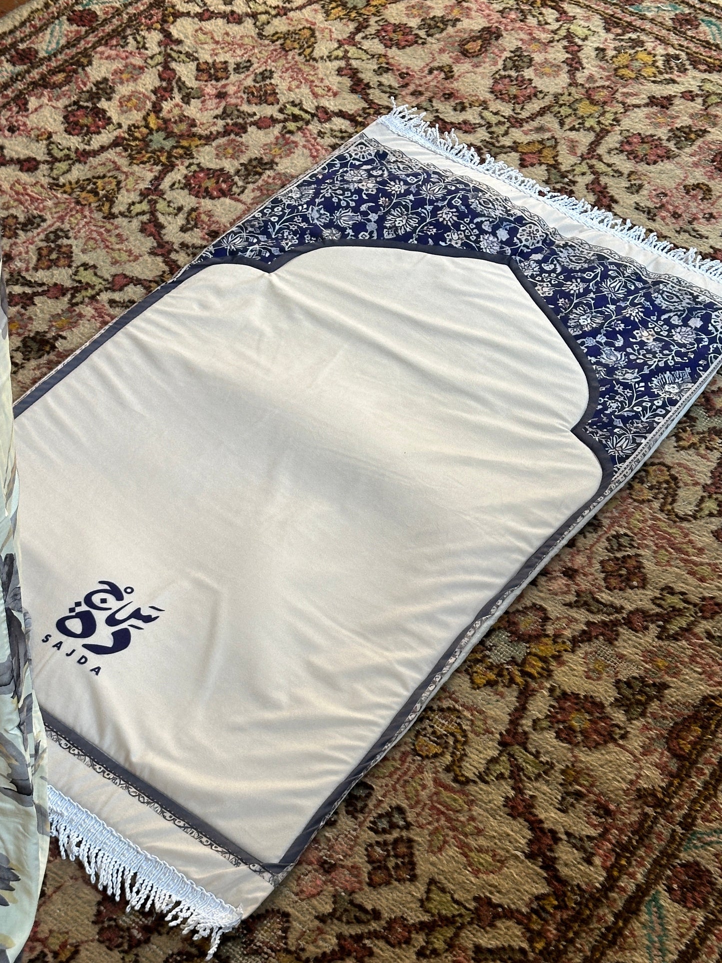 Classic padded Rug