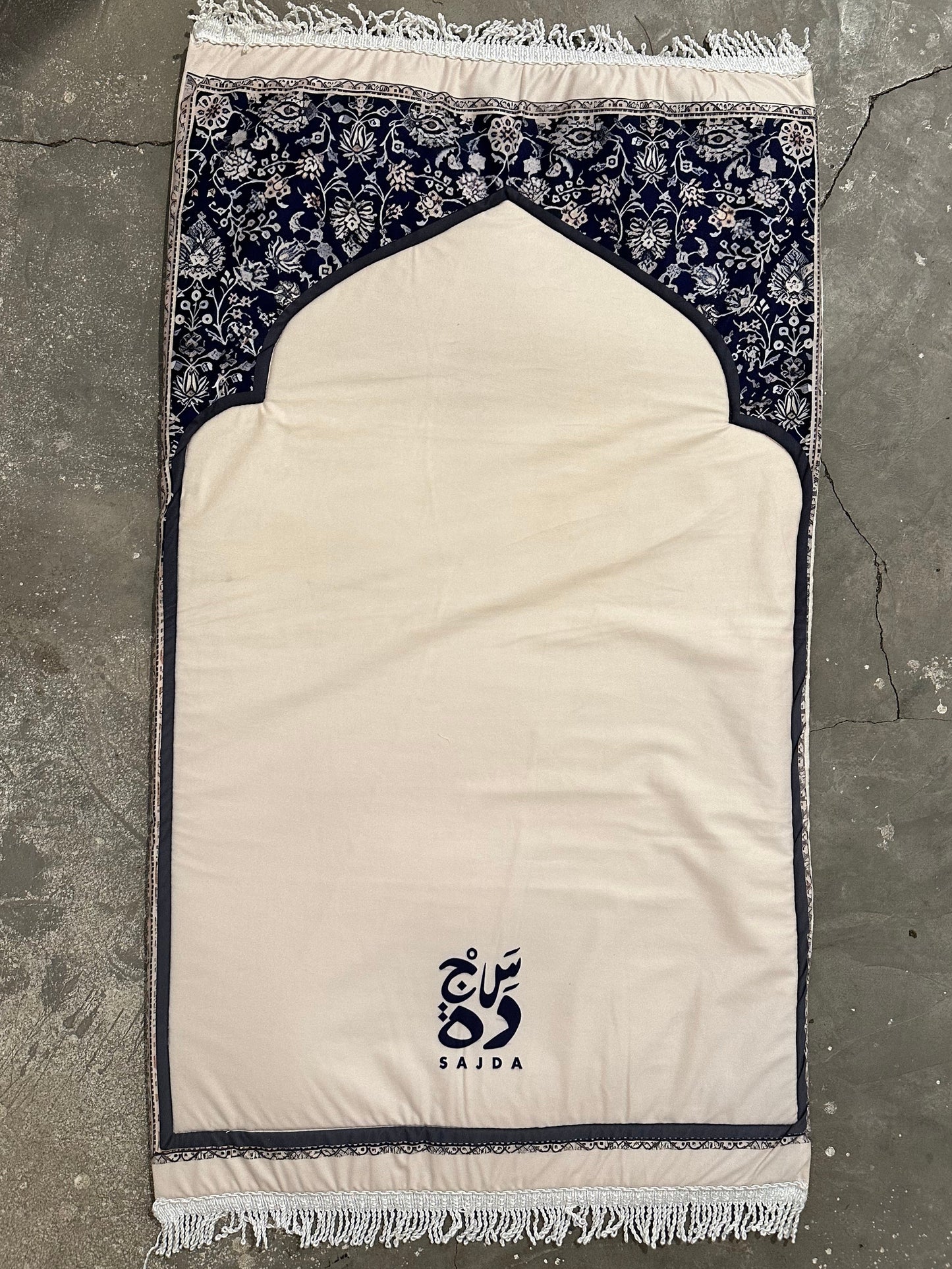 Classic padded Rug